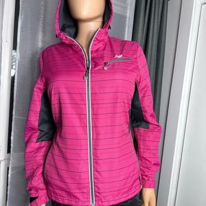New Balance Polyester Insulation Activewear Jackets for Women, size M,